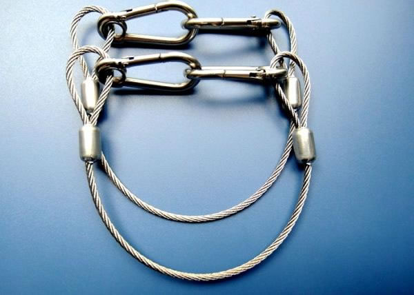 3_2_mm_wire_rope_lifting_slings_cable_steel_wire_fittings_with_5_mm_stainless_carabiners.jpg